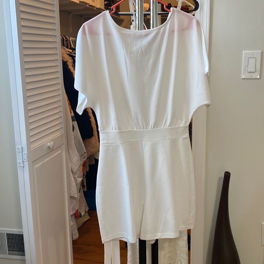 Brand New. Amazon Size Small. White